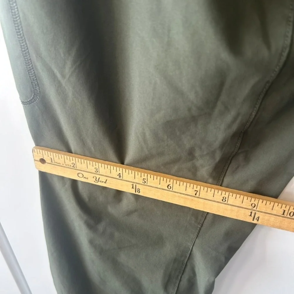 Eddie Bauer Womens Fleece Lined Joggers Olive Green Hiking Pants Size 12 351056